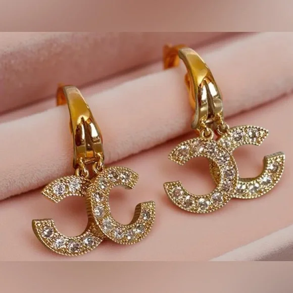 NEW CC Elegant Earrings Fashion Gold Tone with Rhinestones Letter Studs - Picture 1 of 5